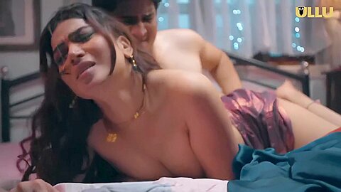 Saree Ki Dukaan Hot Naughty Girls New Video...
